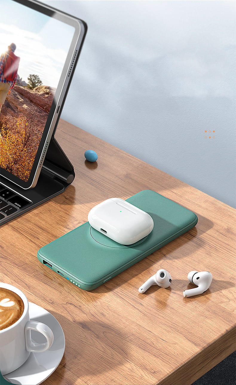 Compatible with Apple, Maiduo Magsafe Magnetic Wireless Charging 20w Super Fast Charging Power Bank Mini Portable Back Clip Power Bank - Image 5