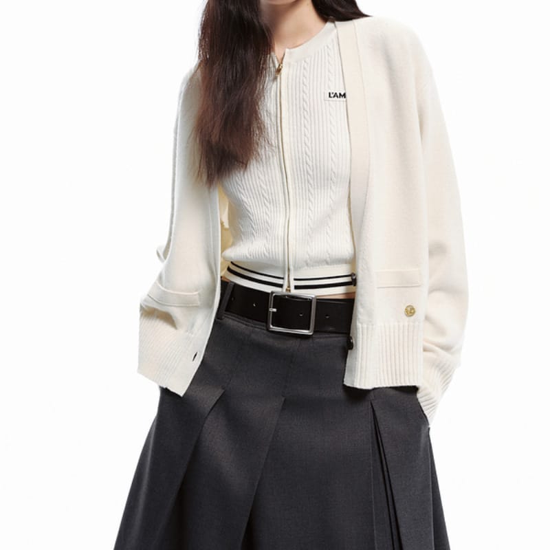 Korean-style Simple Solid-color V-neck Two-button AutumnWinter New Knitted Cardigan - Image 7