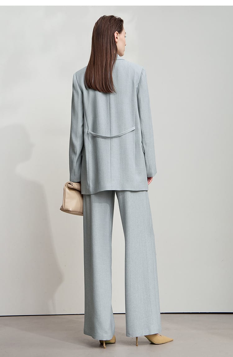 Commuter-Style Top With Straps Wide Shoulder Pads And A Belt - Image 3