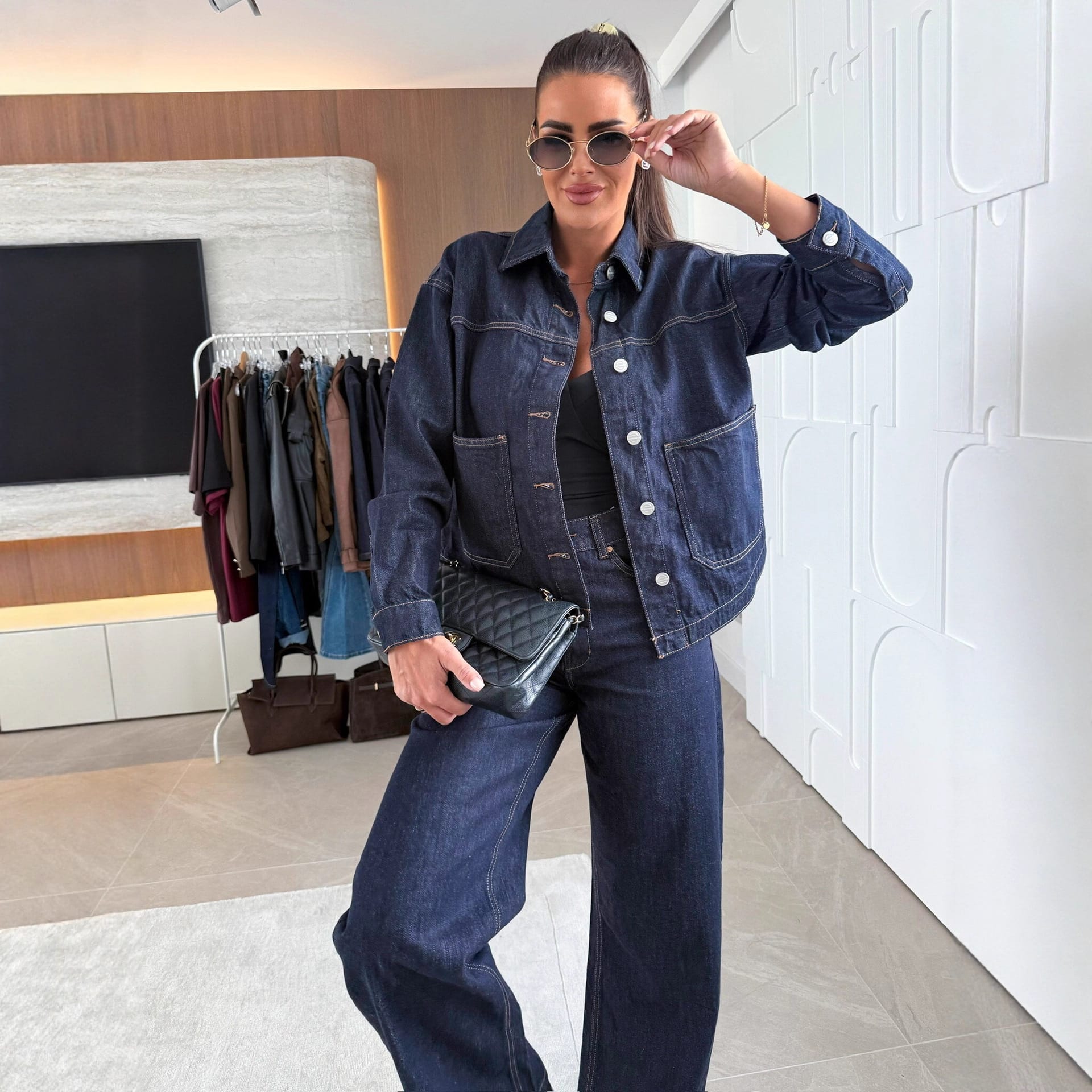 Fashionable Casual Loose-fitting Washed-blue Denim Jacket - Image 3