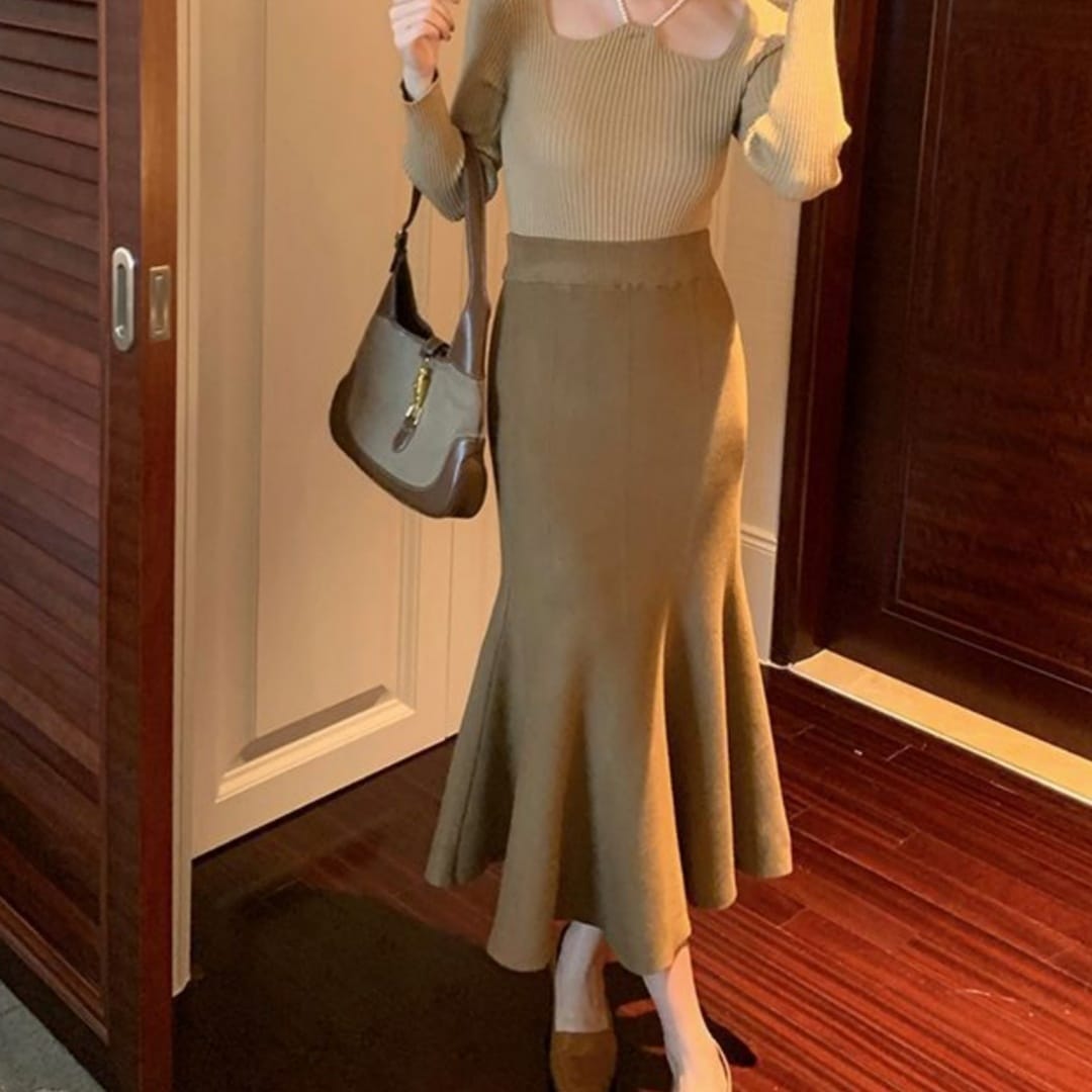 Womens Solid-Colored French-Style Retro High-Waist Knitted Fishtail Skirt - Image 8