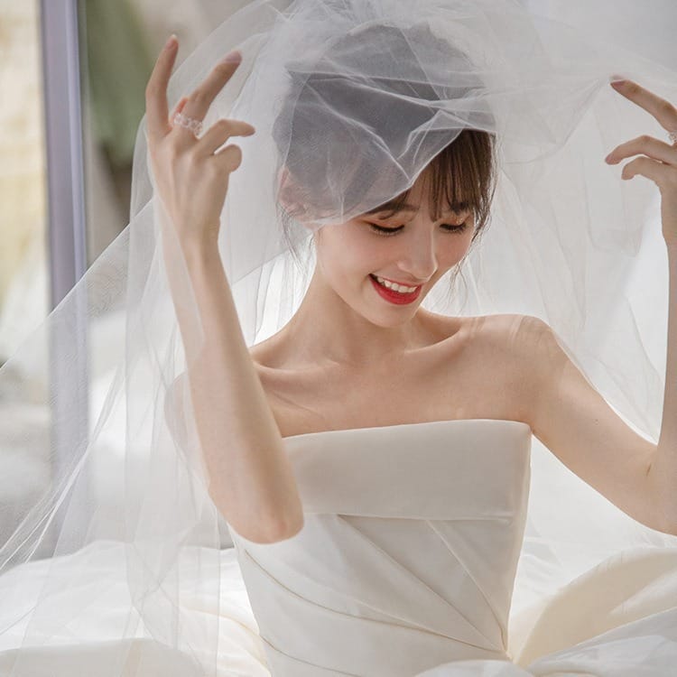 Women's Satin Tube Top Simple Elegant French Style Large Tail Elegant Wedding Dress - Image 9